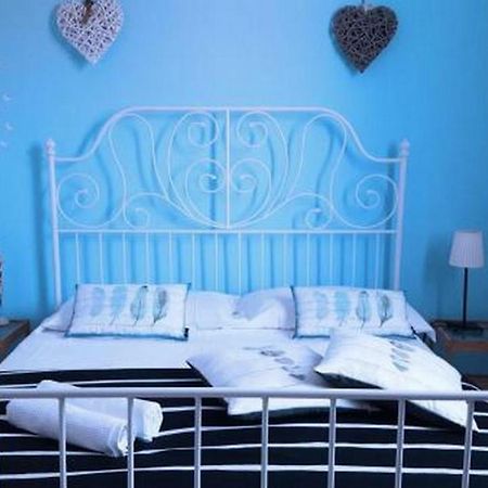 Stazione Centrale Bed & Breakfast Bologna Bagian luar foto