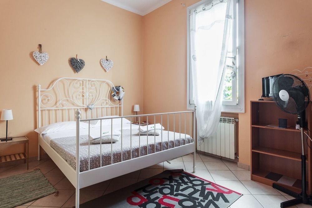 Stazione Centrale Bed & Breakfast Bologna Bagian luar foto