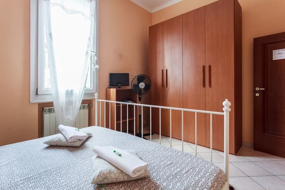 Stazione Centrale Bed & Breakfast Bologna Bagian luar foto