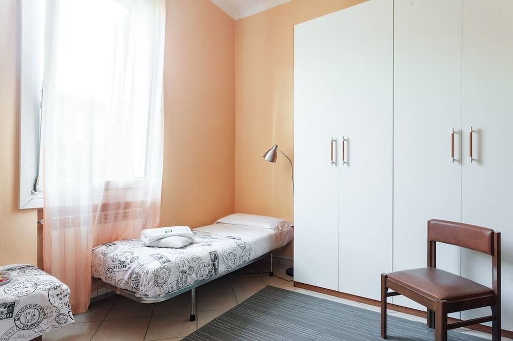 Stazione Centrale Bed & Breakfast Bologna Bagian luar foto