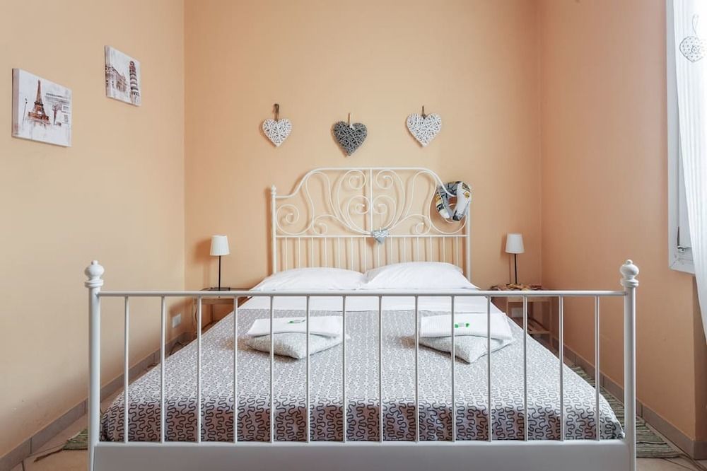 Stazione Centrale Bed & Breakfast Bologna Bagian luar foto