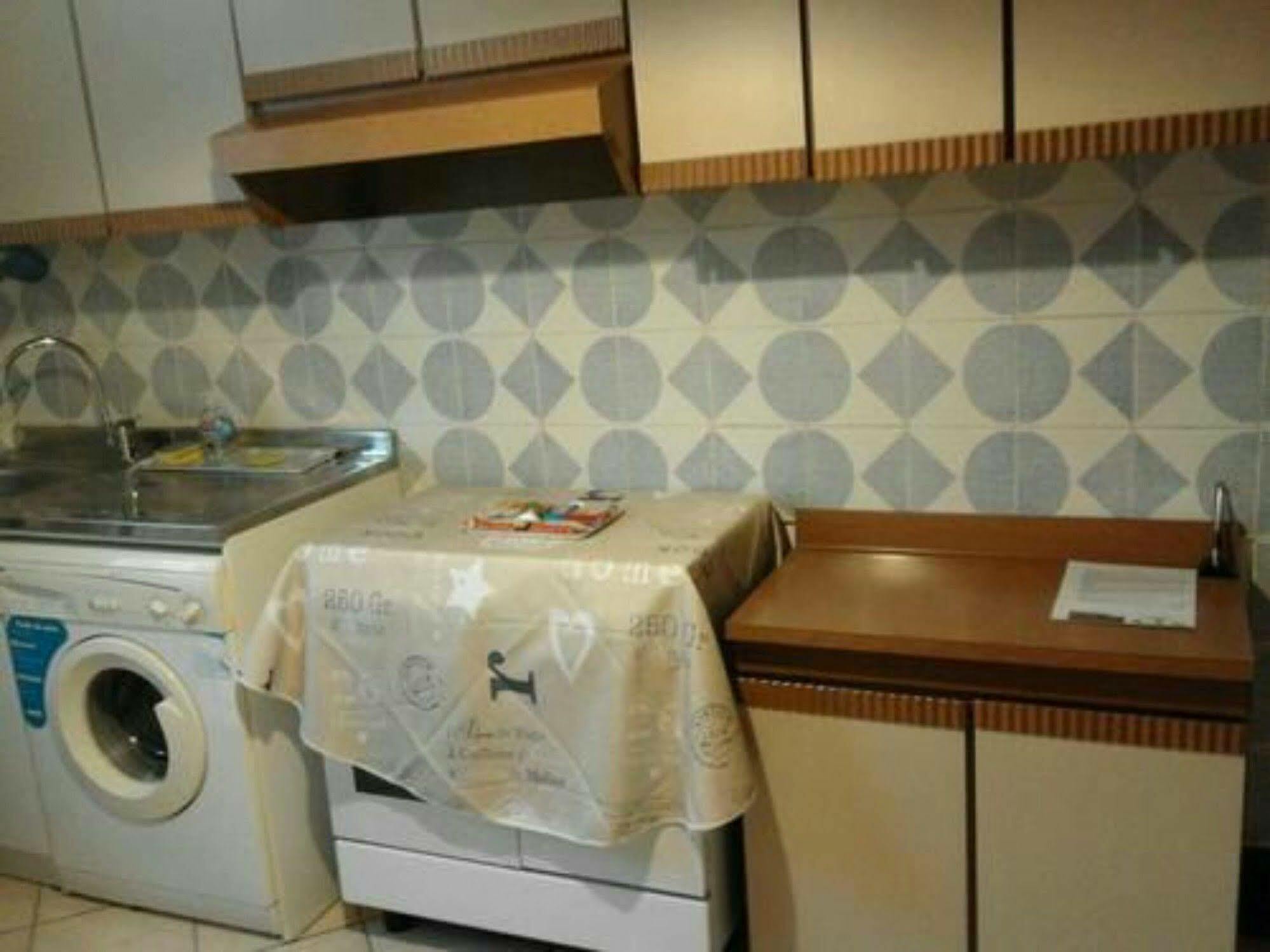 Stazione Centrale Bed & Breakfast Bologna Bagian luar foto