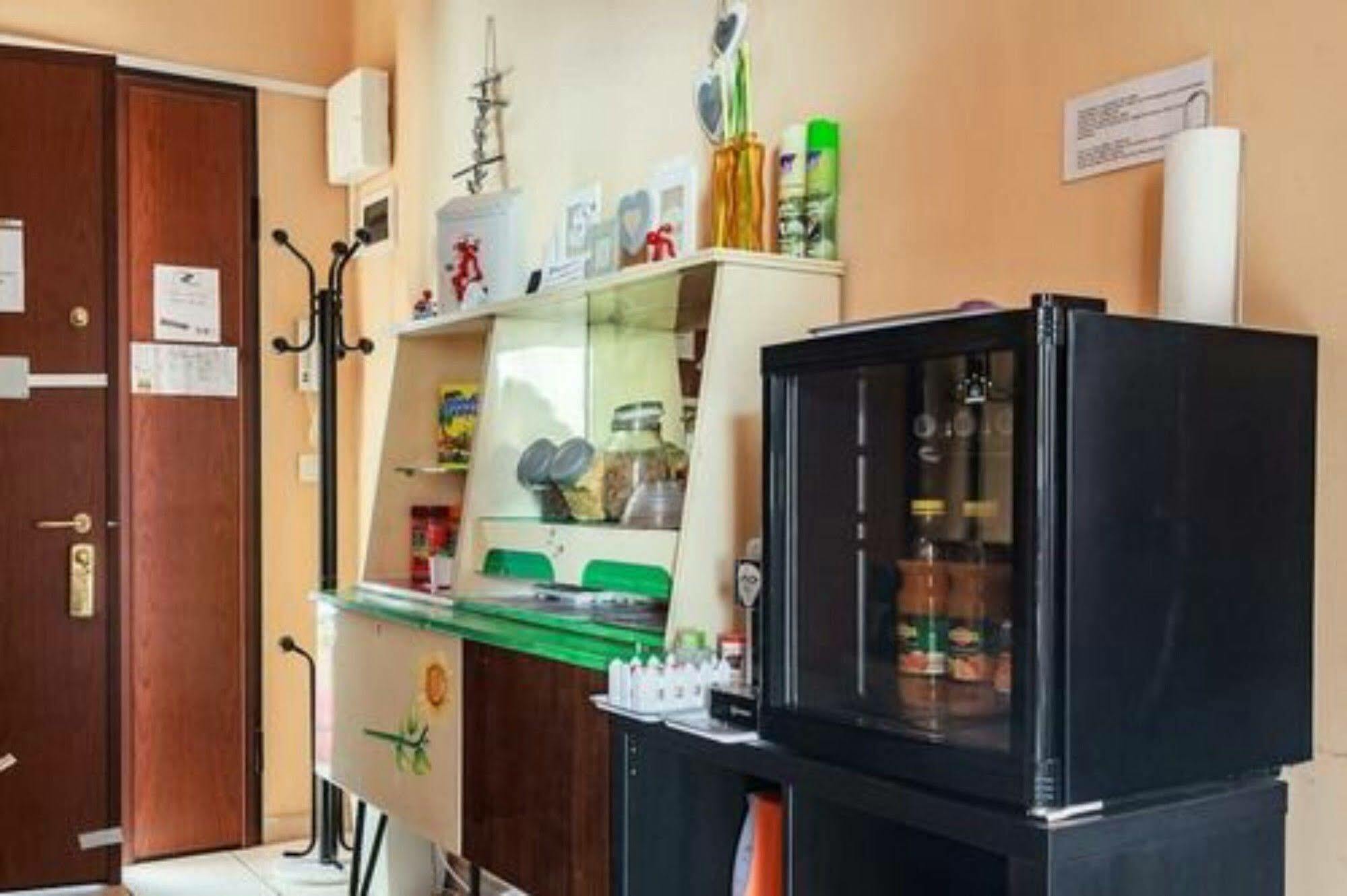 Stazione Centrale Bed & Breakfast Bologna Bagian luar foto