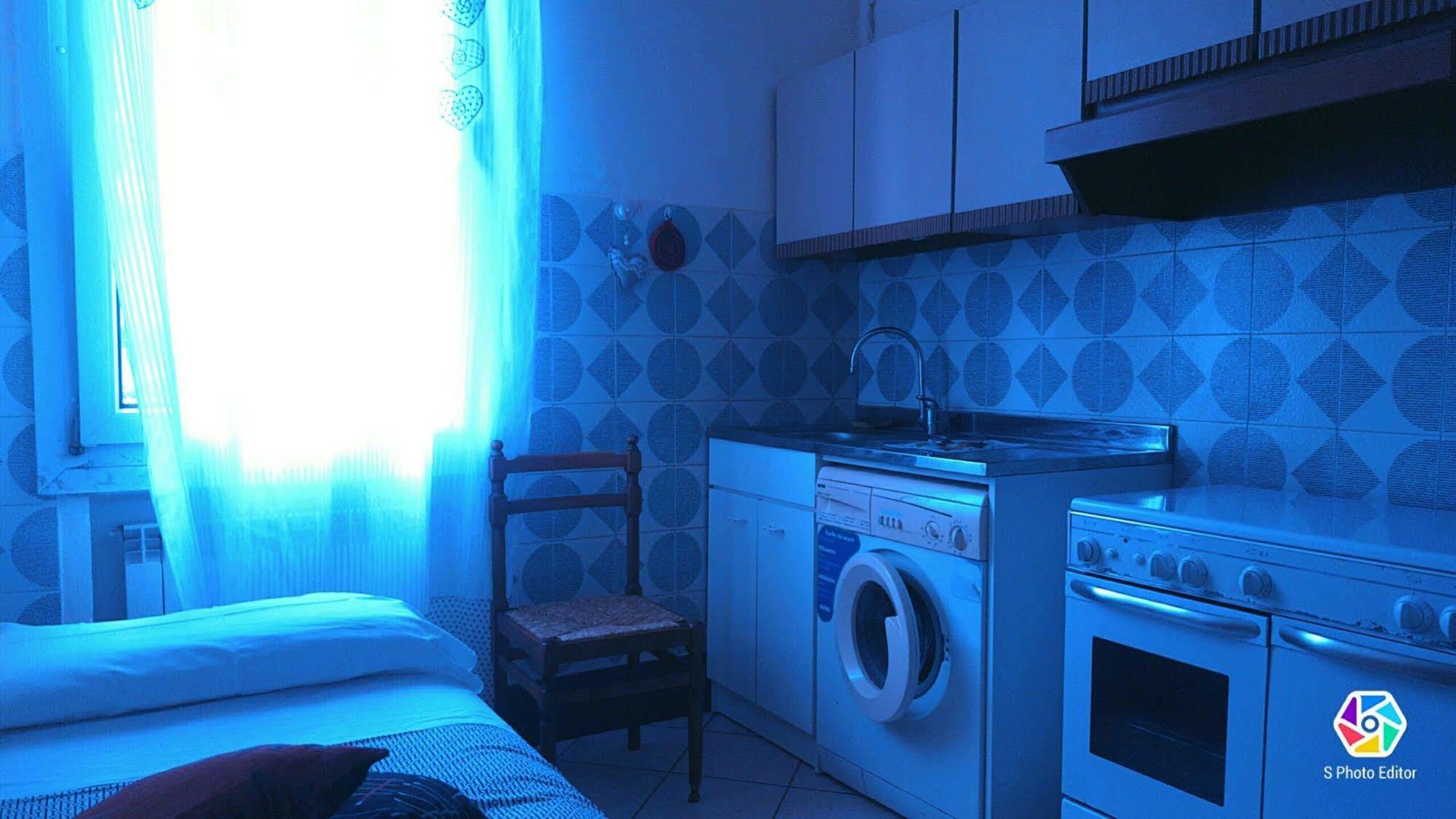 Stazione Centrale Bed & Breakfast Bologna Bagian luar foto