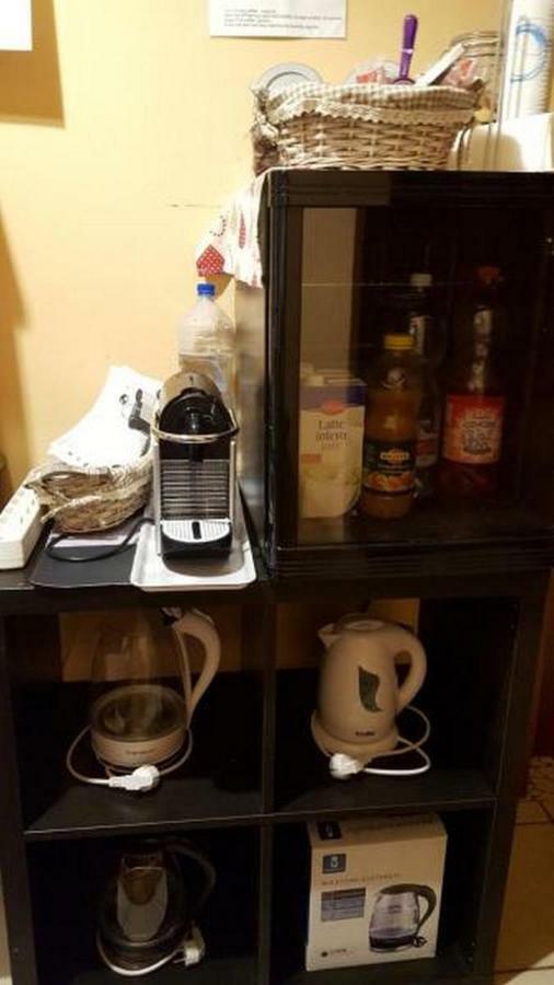 Stazione Centrale Bed & Breakfast Bologna Bagian luar foto